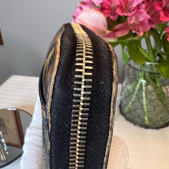 Dolce & Gabbana Leopard Print Zip Around Wallet | EUC - Picture 6 of 14